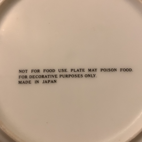 Currier & Ives Decorator Collector Plates (Set of 3) - Picture 5 of 5